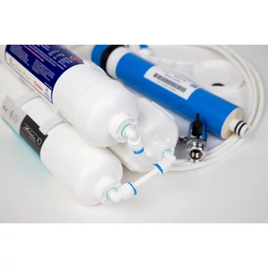 Sistem de filtrare RO in 3 trepte pentru acvarii